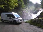 Zeer mooie en luxe Knaus Boxstar 600 van 2017. 64.000km., Caravans en Kamperen, Campers, Koelkast, Ringverwarming, Fiat, Tot en met 3