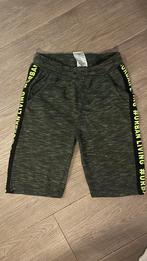 Groene jogging korte broek maat 146/152, Ophalen of Verzenden, Zo goed als nieuw, Jongen, Broek