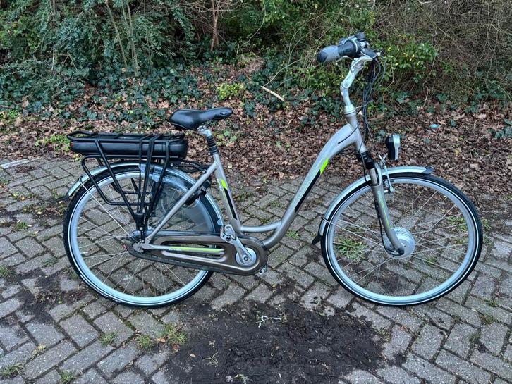 Vogue basic elektrische fiets, Fietsen en Brommers, Elektrische fietsen, Zo goed als nieuw, Overige merken, 51 tot 55 cm, 50 km per accu of meer