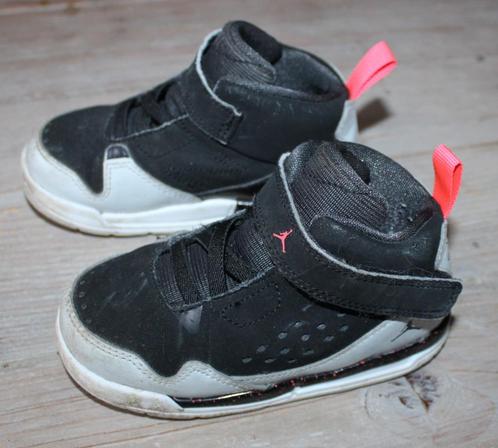 Nike Air Jordan sneakers maat 23.5, Kinderen en Baby's, Babykleding | Schoentjes en Sokjes, Gebruikt, Jongetje, Schoentjes, Ophalen of Verzenden