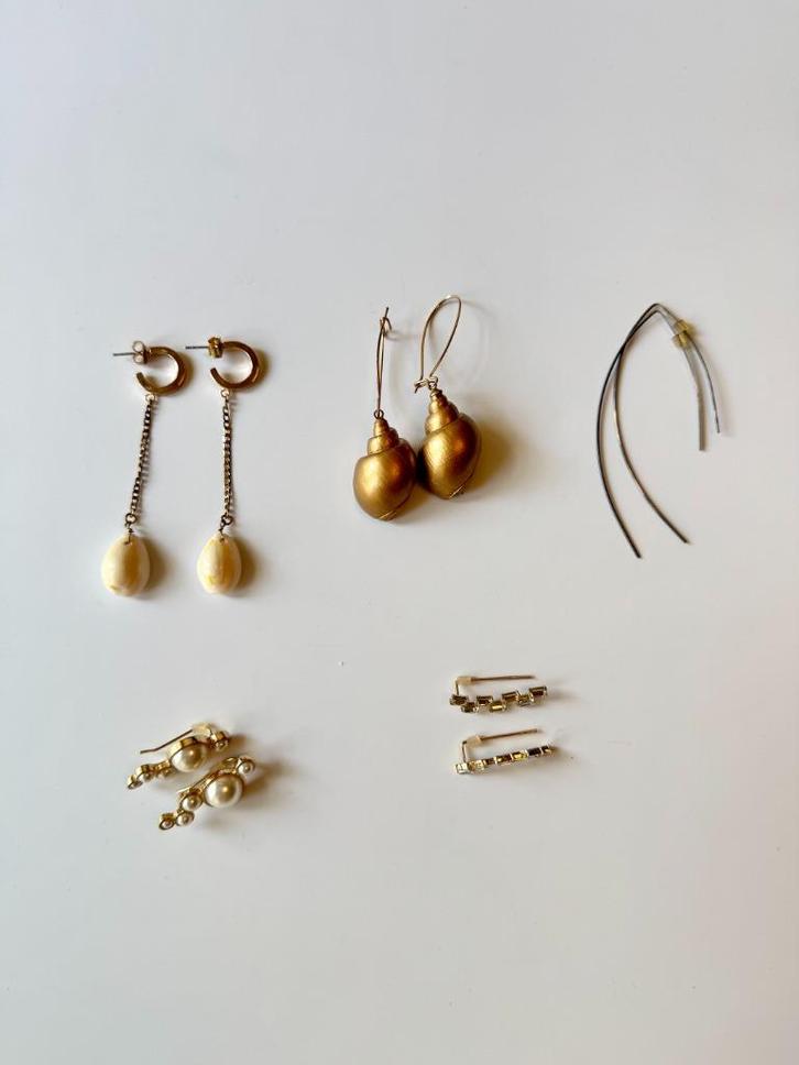 Lot of 5 diverse orbellen, Sieraden, Tassen en Uiterlijk, Oorbellen, Gebruikt, Overige materialen, Overige kleuren, Verzenden