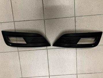 Audi A4 B8 FL mistlamproosters origineel  beschikbaar voor biedingen