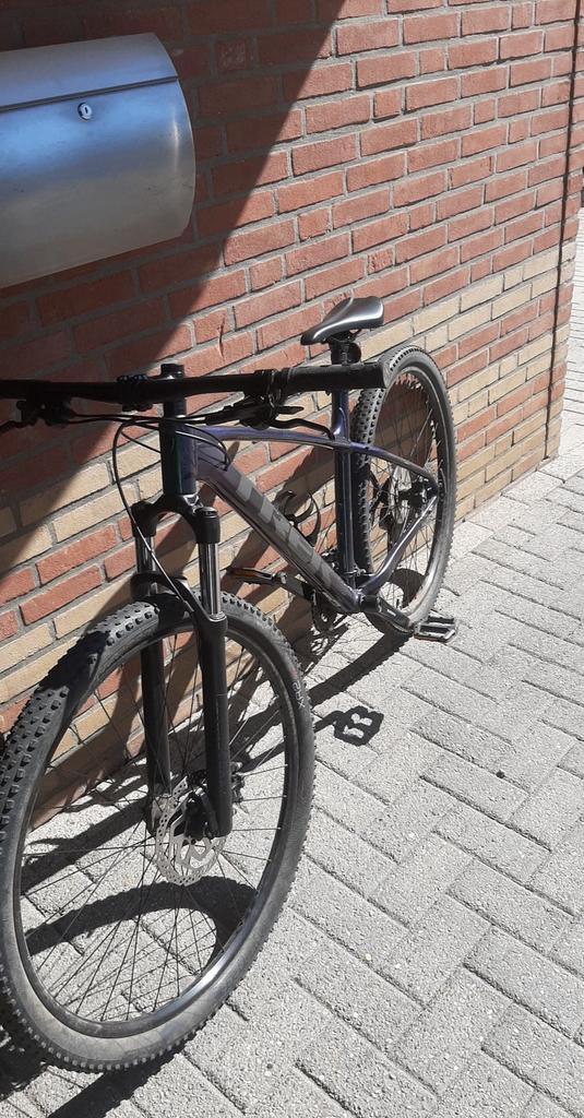 Trek marlin 7, Fietsen en Brommers, Fietsen | Jongens, Gebruikt, 26 inch of meer, Versnellingen, Ophalen