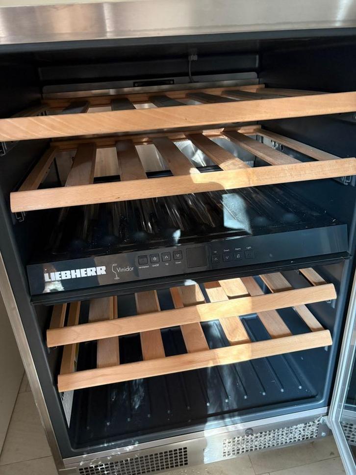 Wijnkoelkast liebherr, Witgoed en Apparatuur, Koelkasten en IJskasten, Gebruikt, Zonder vriesvak, 75 tot 100 liter, 85 tot 120 cm