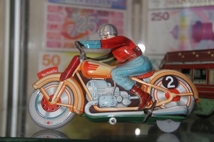 technofix motor nummer 2 opwindmechanisme werkend, Antiek en Kunst, Antiek | Speelgoed, Ophalen of Verzenden