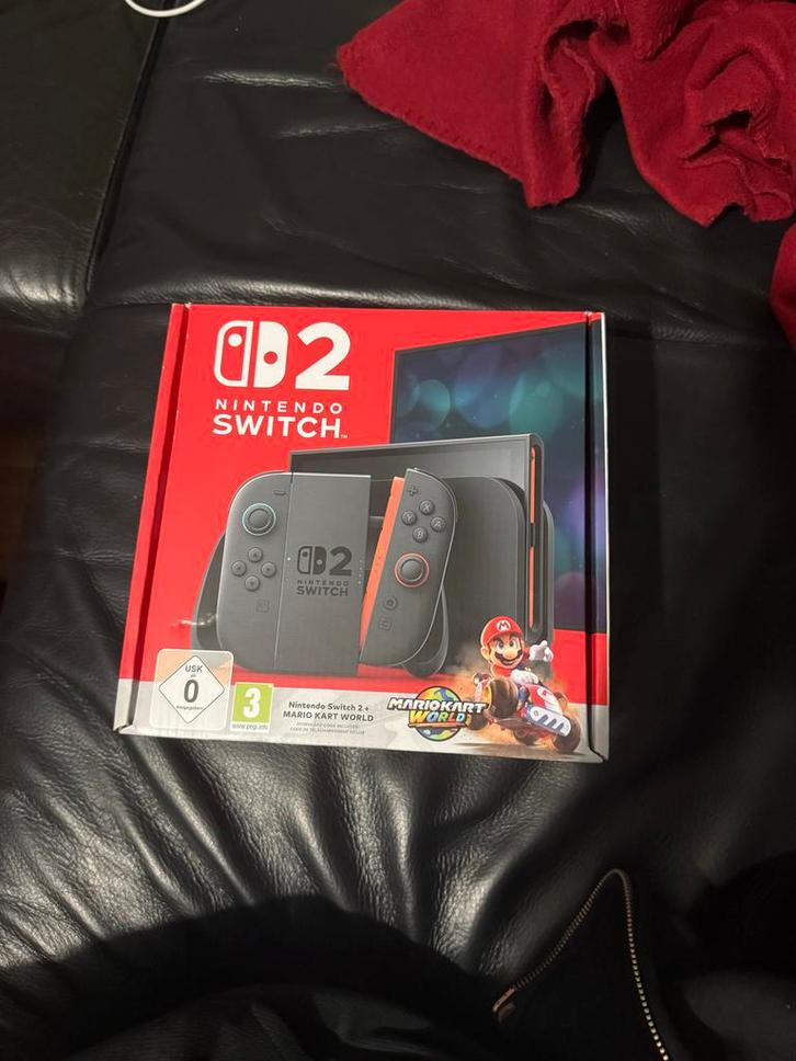 Nintendo Switch - Nieuw in doos!, Spelcomputers en Games, Spelcomputers | Nintendo Switch, Nieuw, Switch Original, Met 2 controllers