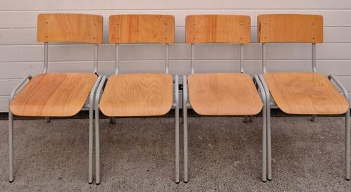 15 x Vintage schoolstoelen houten cafe stoelen horeca bistro, Huis en Inrichting, Stoelen, Zo goed als nieuw, Vijf, Zes of meer stoelen