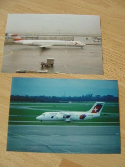 Foto's van Austrian Airlines MD80 & Crossair Bae146, Ophalen of Verzenden, Zo goed als nieuw, Kaart, Foto of Prent