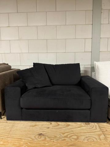 Fauteuil River l Whoon I Room108 l Van €715,- voor €199,- beschikbaar voor biedingen