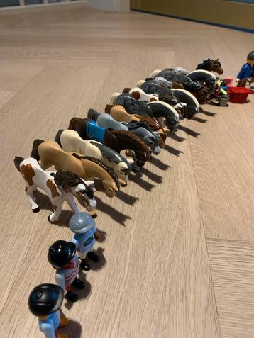 Playmobil Paarden en Figuren beschikbaar voor biedingen