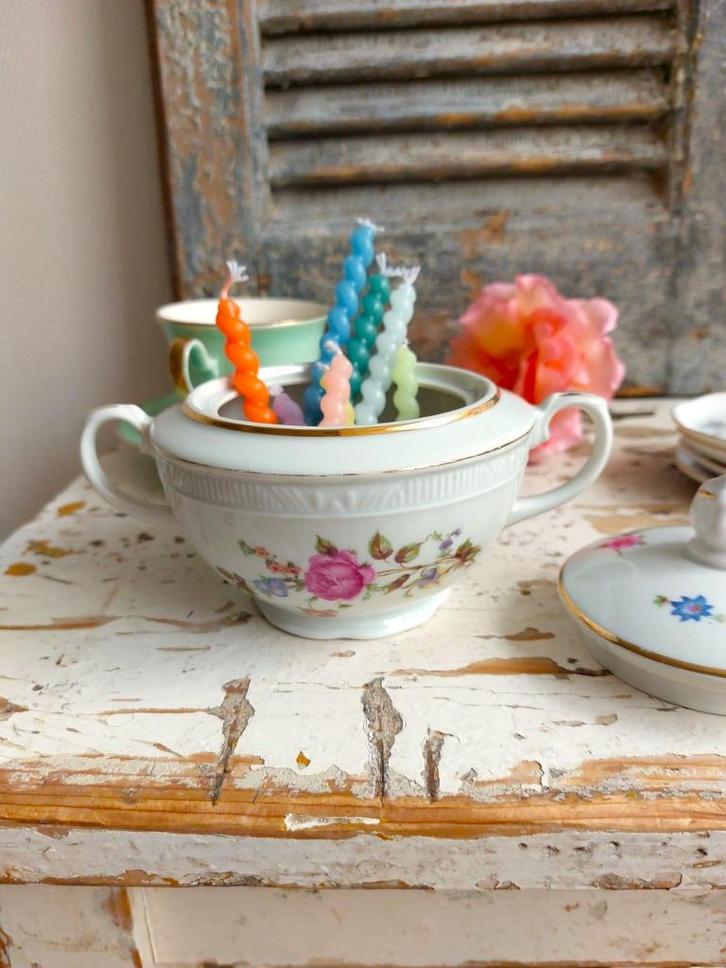 Vintage suikerpotje met bloemetjes, Antiek en Kunst, Antiek | Servies los, Ophalen of Verzenden