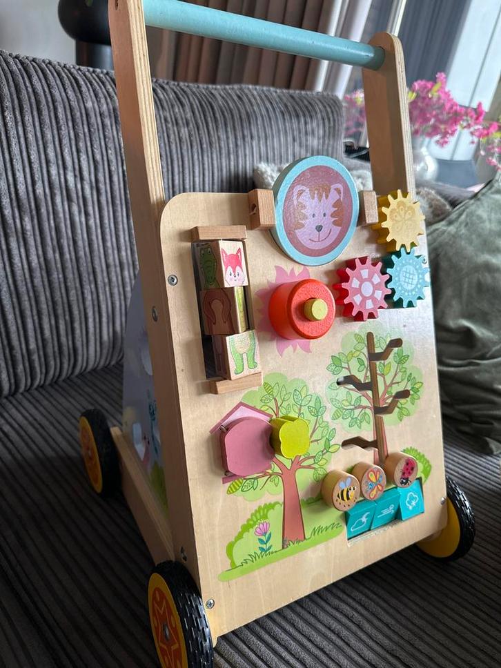 Houten Loopkar met vrolijke kleurtjes!, Kinderen en Baby's, Speelgoed | Educatief en Creatief, Zo goed als nieuw, Bouwen, Ophalen