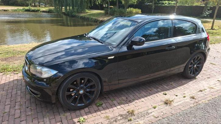 BMW 1-Serie 2.0 D 118 3DR  2010  (zie omschrijving), Auto's, BMW, Particulier, 1-Serie, ABS, Airbags, Airconditioning, Bluetooth