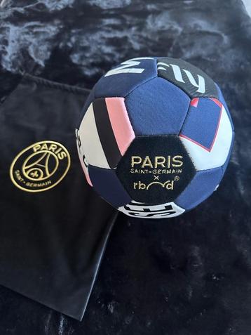 Limited edition bal - Paris Saint Germain - PSG beschikbaar voor biedingen