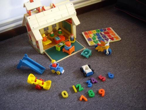 vintage F P schooltje met veel acc + schoolbus, Kinderen en Baby's, Speelgoed | Fisher-Price, Gebruikt, Speelset, Met geluid, Ophalen