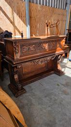 Rijk bewerkt notenhouten Renaissance wandmeubel, Ophalen