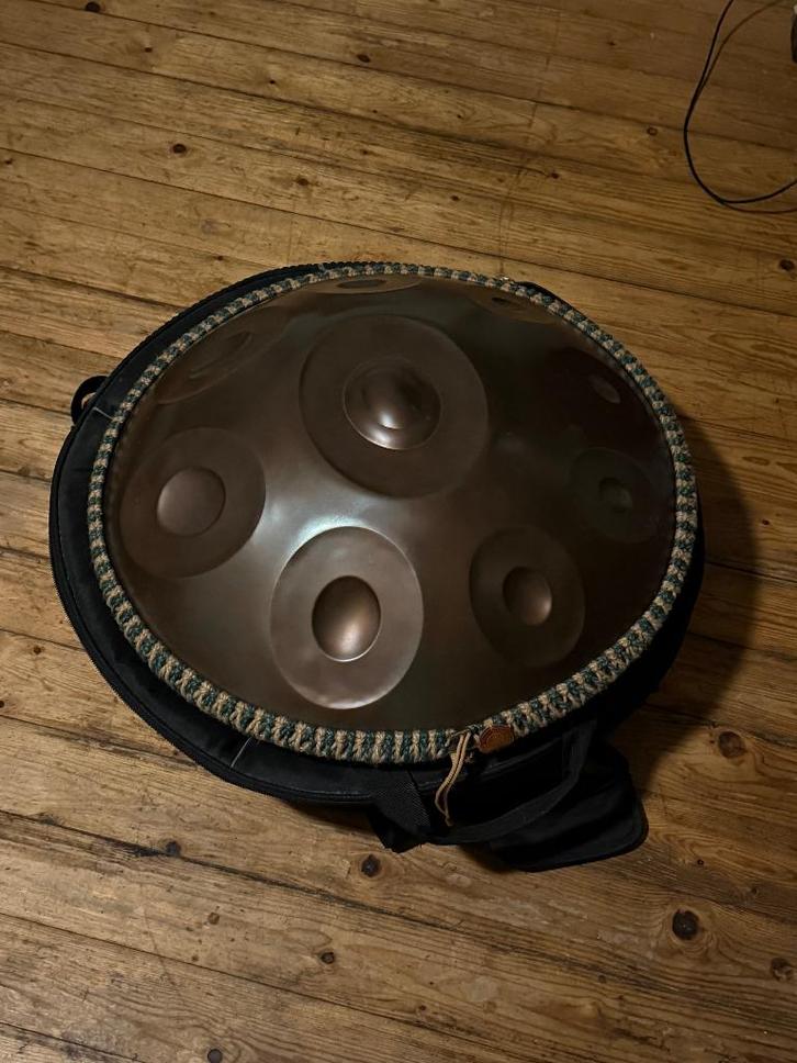 Handpan Mokum Instruments – C# Pygmy 9, Muziek en Instrumenten, Percussie, Zo goed als nieuw, Melodische percussie, Ophalen of Verzenden