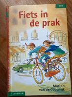 AVI 3 - Fiets in de prak, Ophalen of Verzenden, Zo goed als nieuw, Fictie algemeen