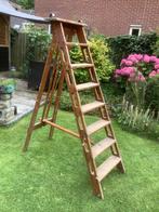 Vintage houten  schilderstrap, Doe-het-zelf en Verbouw, Gebruikt, Trap, Ophalen of Verzenden, Opvouwbaar of Inschuifbaar