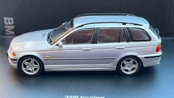 BMW 328i touring, Minichamps 1:43. BMW dealer uitgave.  beschikbaar voor biedingen