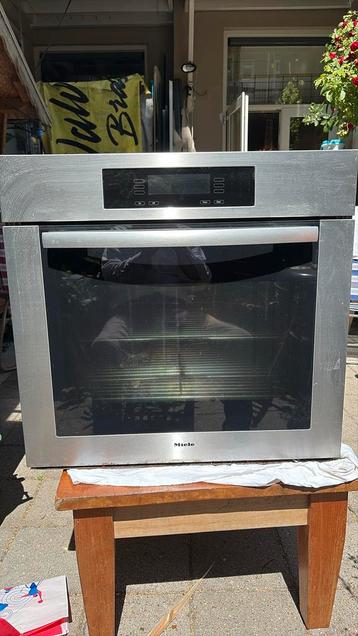 Miele H4882BP Inbouwoven beschikbaar voor biedingen