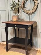 Antieke houten tafeltje op wieltjes, brocante, zwart, Ophalen of Verzenden