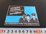 sticker Politie Gemeente Amsterdam minderheid + meerderheid, Verzamelen, Ophalen, Zo goed als nieuw, Bedrijf of Vereniging