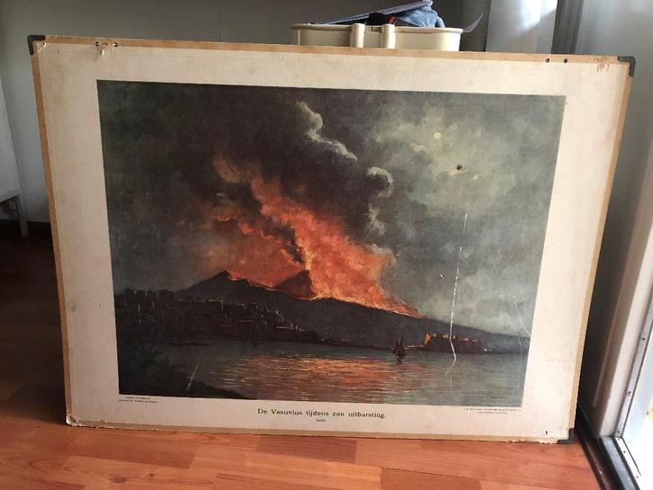 schoolplaat "De Vesuvius tijdens een uitbarsting" (Italië), Antiek en Kunst, Antiek | Schoolplaten, Geschiedenis, Ophalen of Verzenden