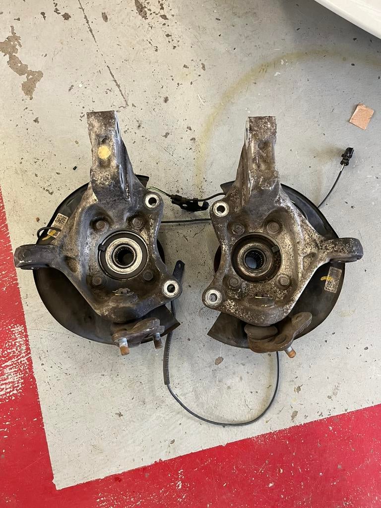 Lexus CT200h fuse set - L en R goed en compleet, Auto-onderdelen, Ophalen of Verzenden, Lexus