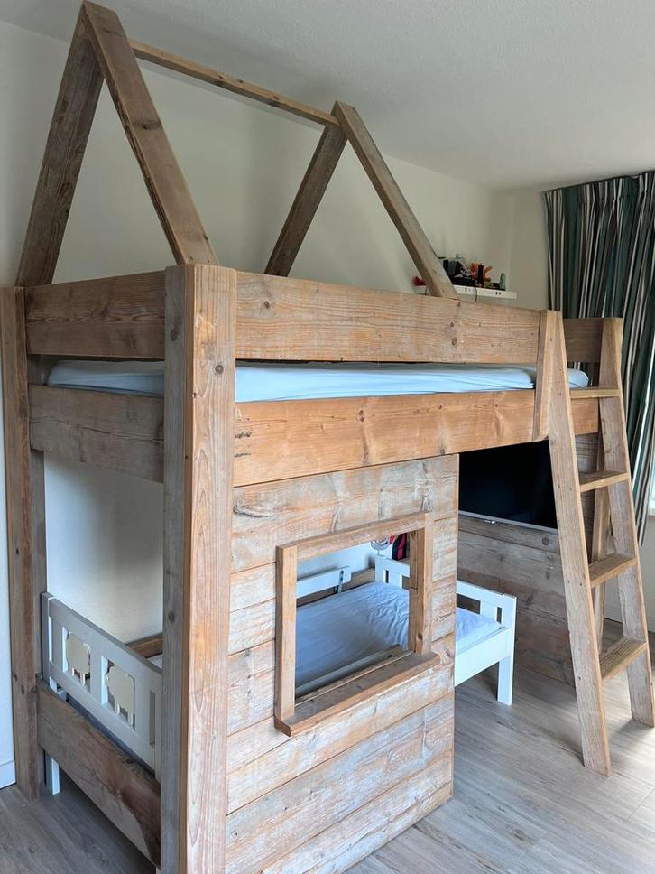 Steigerhouten hoogslaper + logeerbed, Kinderen en Baby's, Kinderkamer | Stapelbedden en Hoogslapers, Gebruikt, Hoogslaper, Ophalen