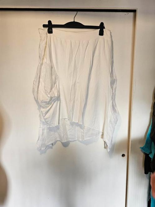HEBBEDING rok zeer apart wit mt2          Z12, Kleding | Dames, Rokken, Zo goed als nieuw, Maat 42/44 (L), Wit, Onder de knie