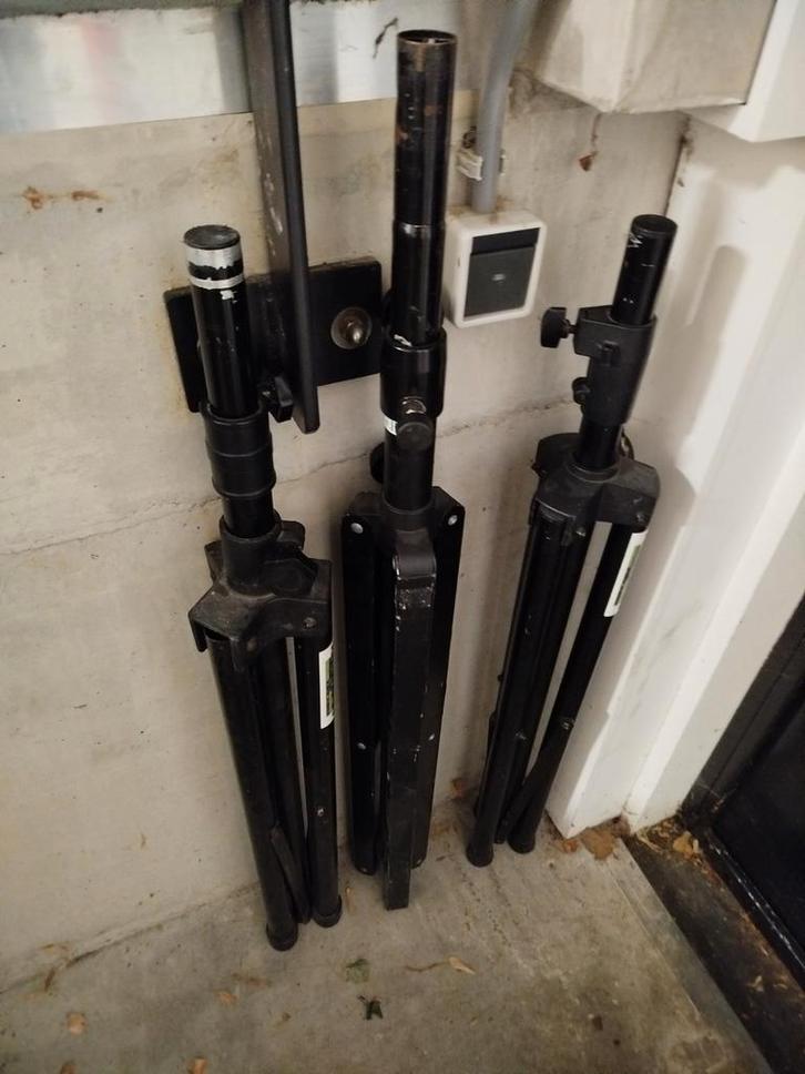 Diverse speaker statieven, Muziek en Instrumenten, Standaards, Gebruikt, Speaker, Ophalen