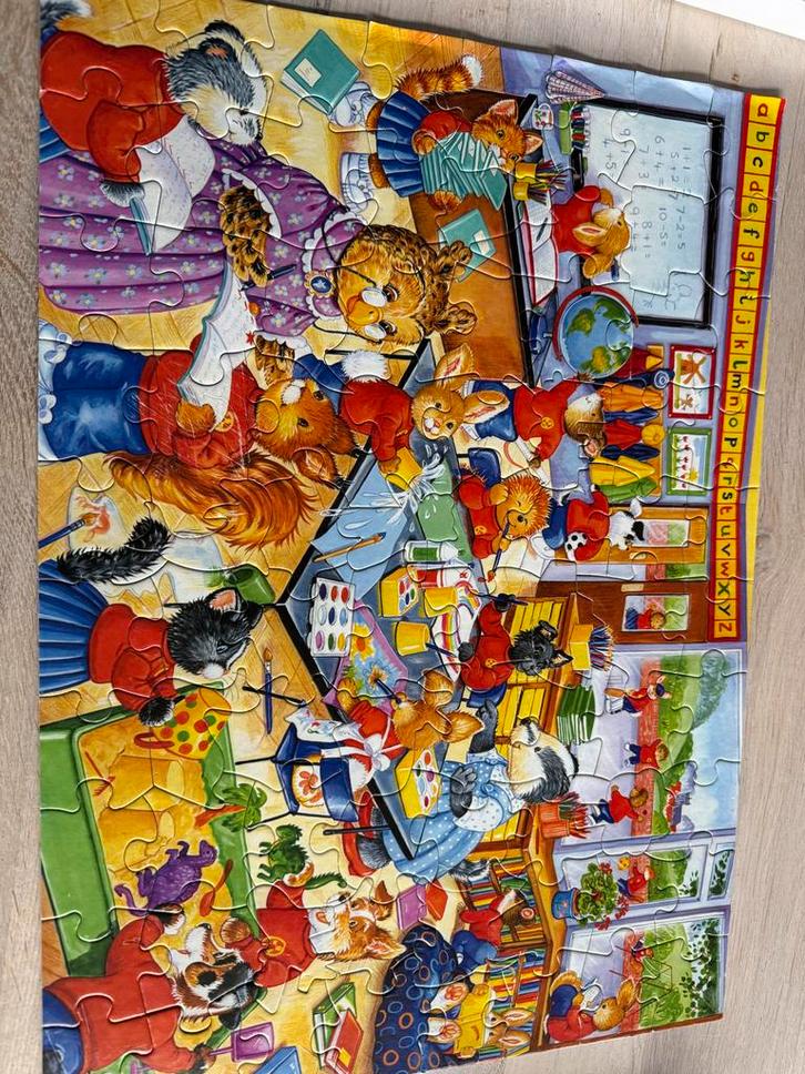 Leuke KidzJigz 80 School Days Puzzel, Kinderen en Baby's, Speelgoed | Kinderpuzzels, Zo goed als nieuw, 4 tot 6 jaar, Meer dan 50 stukjes