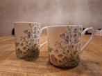 2 mokken kado voor kerst met bloemen Engelse stijl, Huis en Inrichting, Keuken | Servies, Ophalen of Verzenden, Zo goed als nieuw