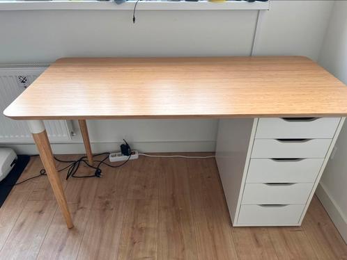 Bureaublad ANFALLARE IKEA, Huis en Inrichting, Bureaus, Zo goed als nieuw, Ophalen