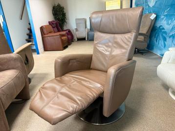 Prominent toscana sta op relax stoel gratis bezorgd beschikbaar voor biedingen