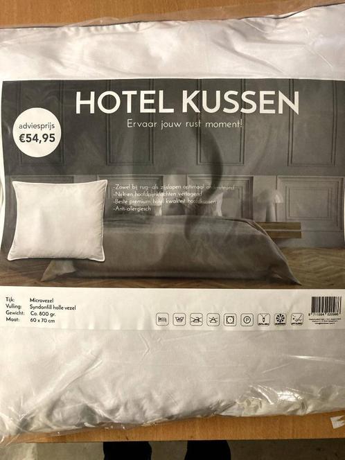 Hotel kussens 60 x 70 cm 10 stuks, Huis en Inrichting, Woonaccessoires | Kussens, Nieuw, Wit, Rechthoekig, Ophalen of Verzenden