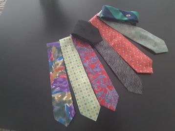 Stropdassen beschikbaar voor biedingen