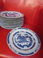 11x chinees porcelein borden met tempel blauw-wit 23cm breed, Antiek en Kunst, Ophalen of Verzenden