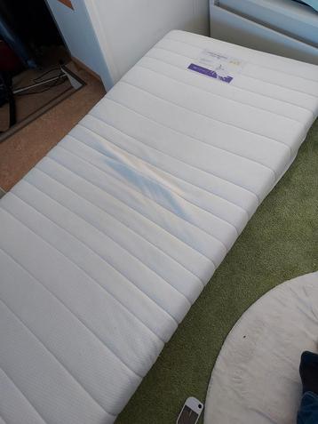 Te koop juniormatras timme 90x200 beschikbaar voor biedingen