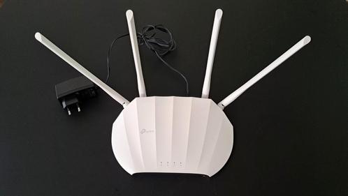 TP-Link TL-WA1201 - Accesspoint - 1200 Mbps - Wit, Computers en Software, Routers en Modems, Zo goed als nieuw, Ophalen of Verzenden