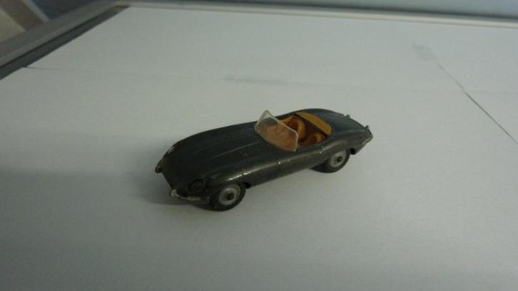 Jaguar, LOT, Matchbox, Dinky en Corgi toys, Hobby en Vrije tijd, Modelauto's | 1:43, Zo goed als nieuw, Auto, Corgi, Ophalen of Verzenden