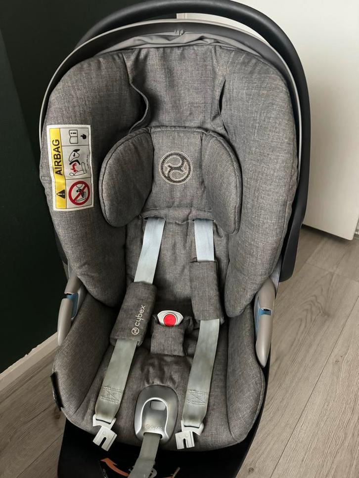 Cybex Autostoel - Zo goed als nieuw!, Kinderen en Baby's, Autostoeltjes, Zo goed als nieuw, Chicco, 0 t/m 13 kg, Autogordel of Isofix