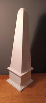 Witte obelisk uit porcelein, vintage, Valencia, gemerkt, Antiek en Kunst, Ophalen of Verzenden
