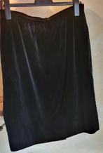 CÉLINE Paris, rechte zwart fluwelen avondrok halflang 44/42., Kleding | Dames, CÉLINE Paris, Zwart, Maat 42/44 (L), Ophalen of Verzenden