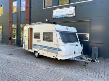 Verkocht!! Mooie èn complete Hobby 400sb, treinzit, 2002 beschikbaar voor biedingen