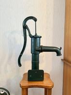Gietijzeren handpomp met rondflens en hendel, Ophalen, Zo goed als nieuw, Handmatig, Overige typen