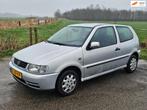 Volkswagen Polo 1.4, Origineel Nederlands, Te koop, Zilver of Grijs, 885 kg