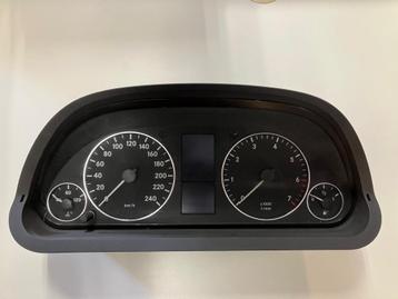 Mercedes odometer W169 2011 beschikbaar voor biedingen
