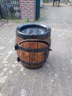 Eiken gekuipt biervat/bar met smeedijzeren beslag., Antiek en Kunst, Ophalen